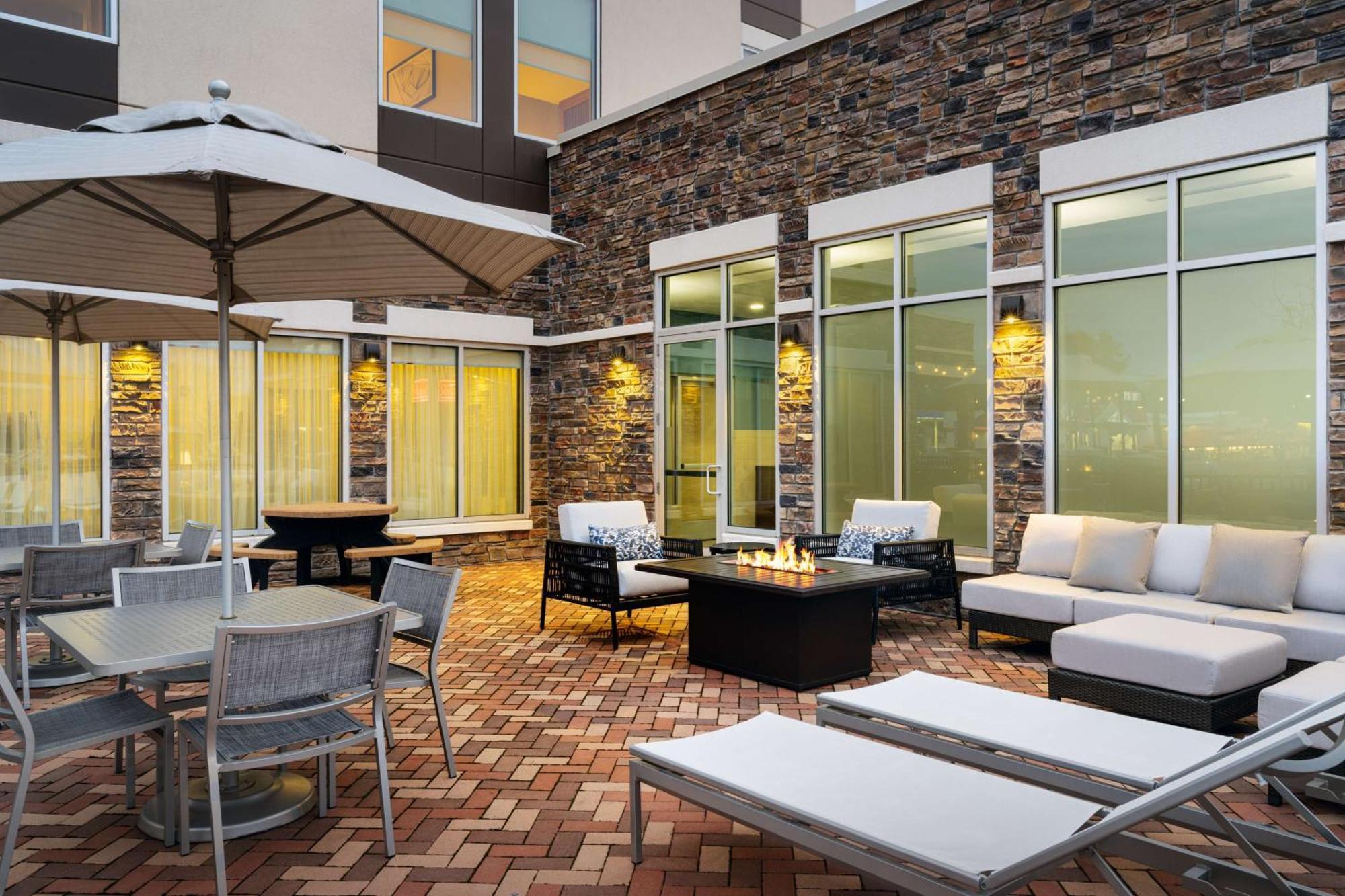 Hyatt Place Canton Lake Cable Kültér fotó
